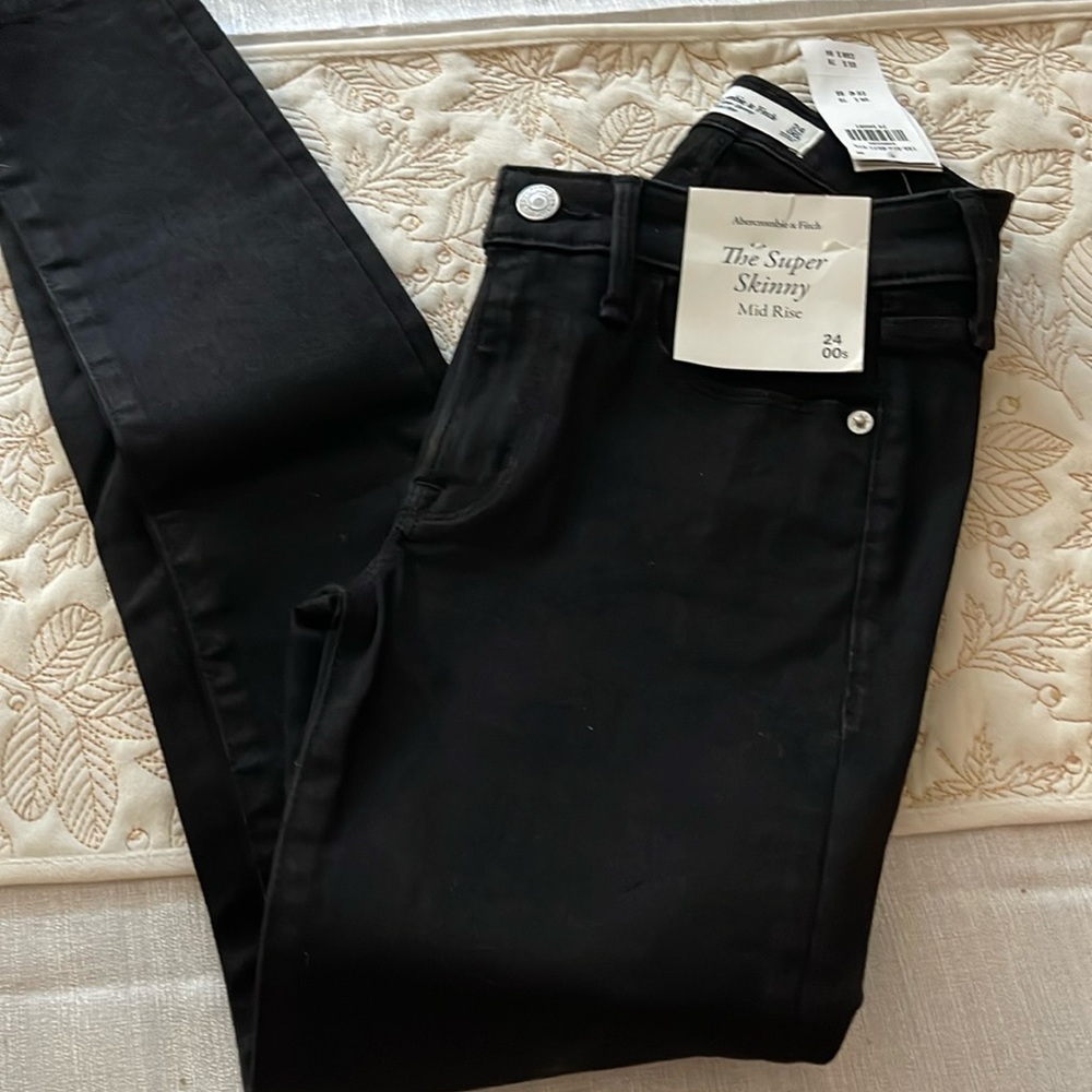 The super skinny mid rise Abercrombie & fitch